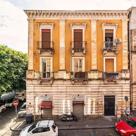 Centro- Benedettini's Apartment Catania