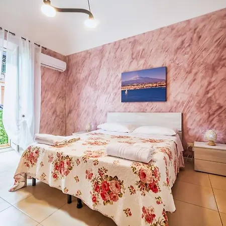 Centro- Benedettini's Apartment *